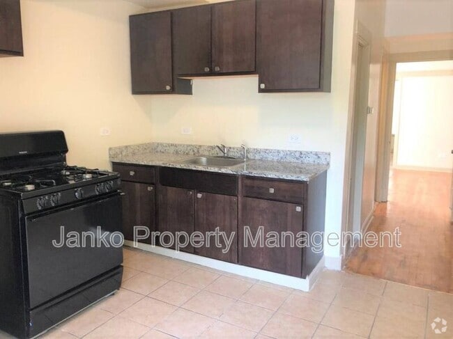 Building Photo - 610 E 71st St Rental