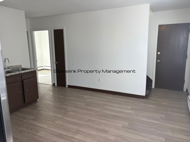 Photo - 220 Cross St Unit 2