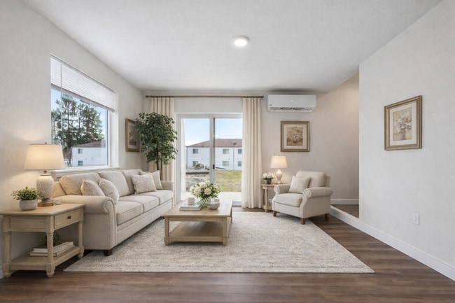 Photo - 677 Cook Rd