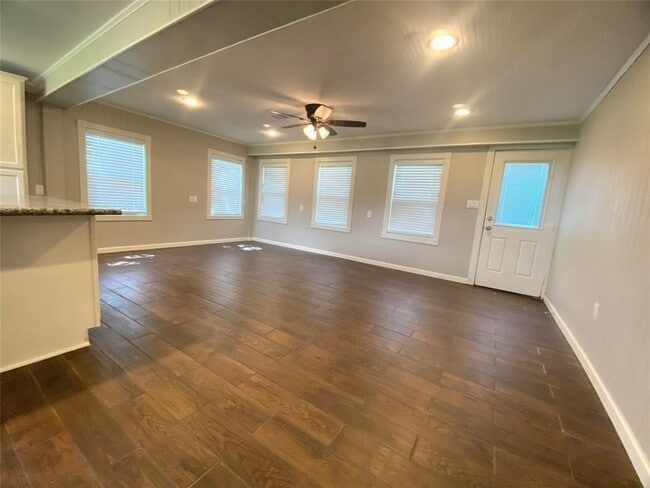 329 Veselka Rd
