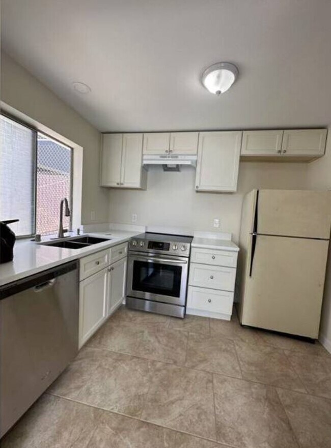 4226 7th Ave NE Unidad 7
