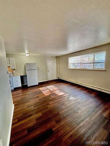 Photo - 7121 Utica St