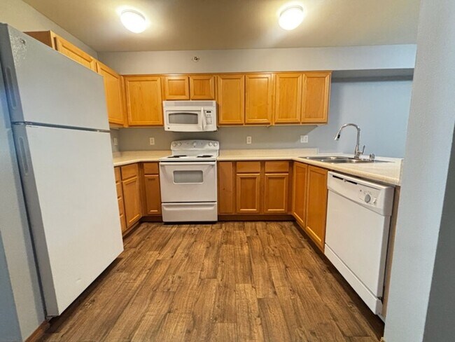 Photo - Your Home is Waiting! "Make your move easi... Unit 19-302
