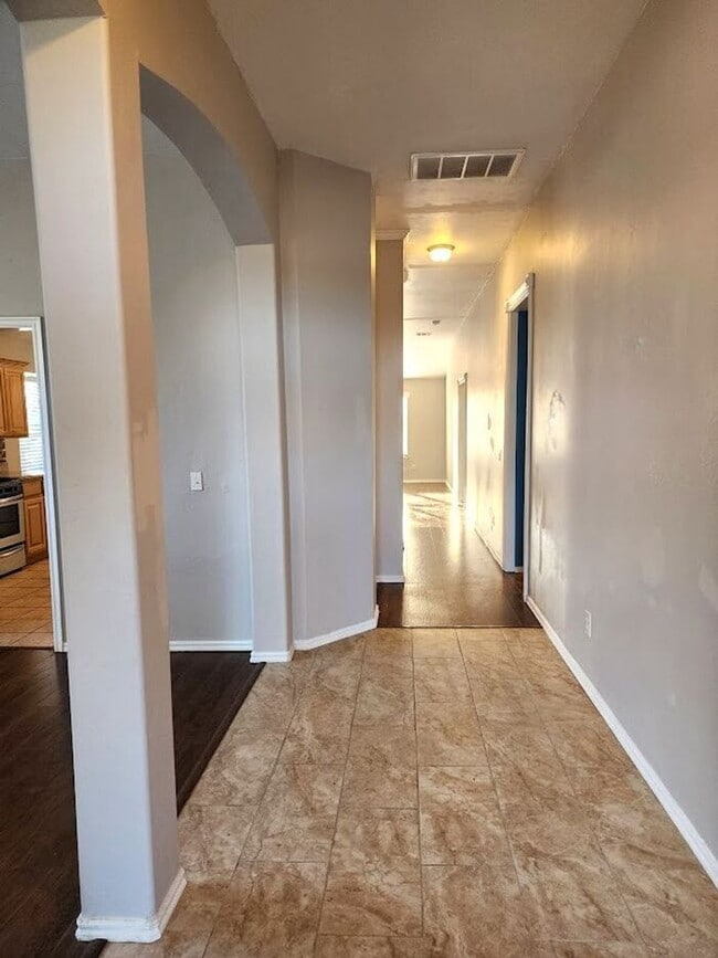 Photo - 3 Bed 2Bath 2 Car in the Westlake Addition NW OKC