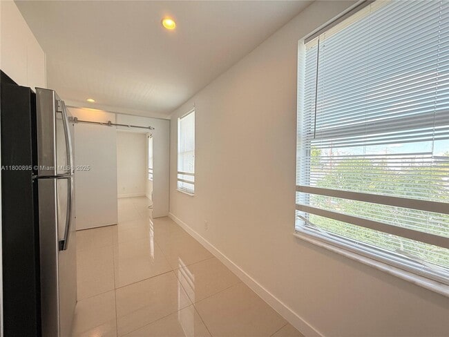 Photo - 924 Marseille Dr Unit 38