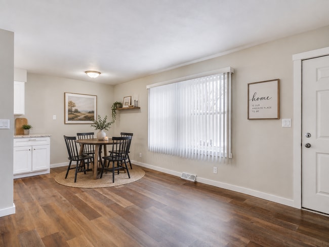 Photo - 402-404 3rd Ave N Unit 402
