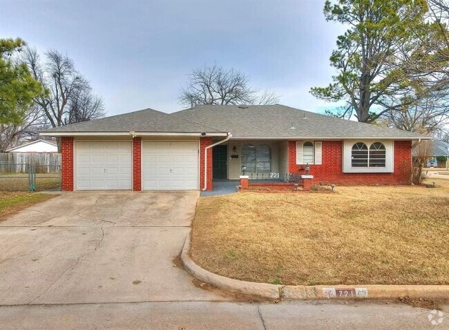 Building Photo - 721 Claremont Dr Rental