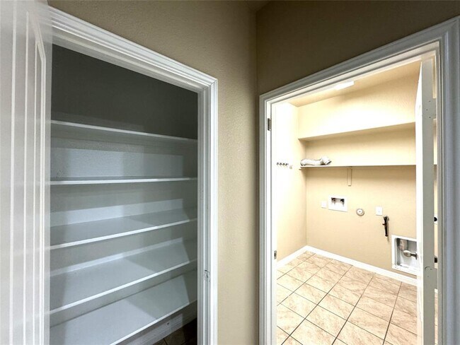 Photo - 1429 Maier Dr