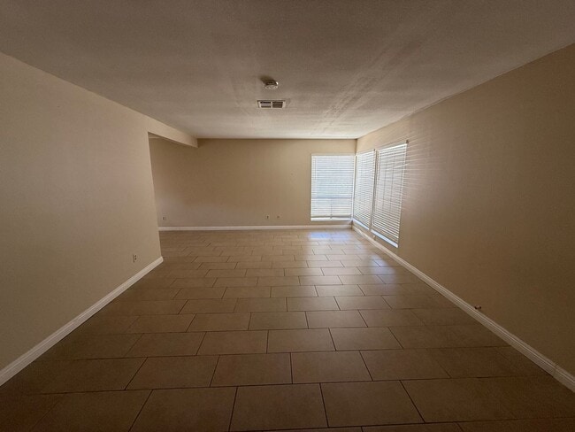 Photo - Duplex! 2 bedrooms 2 bathrooms