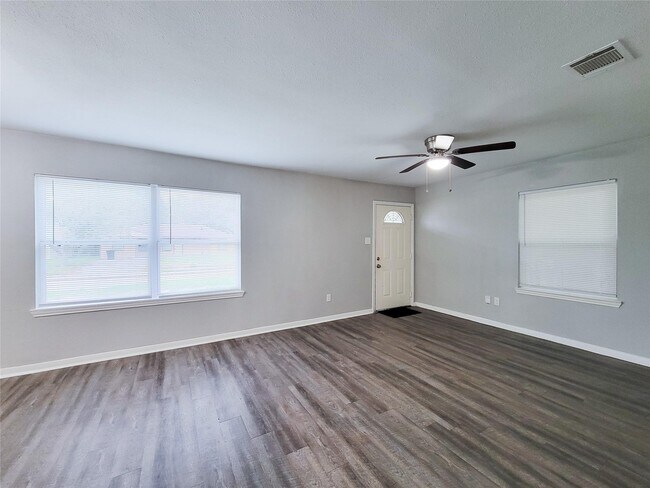 Photo - 5242 Keystone St