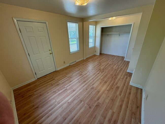 Photo - 2818 W St Paul Ave