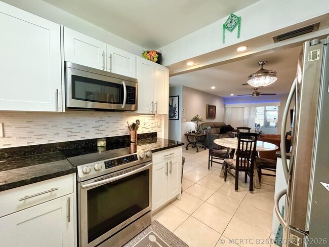 Photo - 2766 Emory Dr W