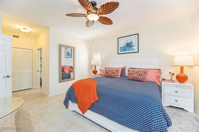 Building Photo - 823 Tanbark Dr Unit 101