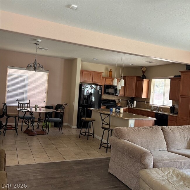 6991 Positano Hill Ave