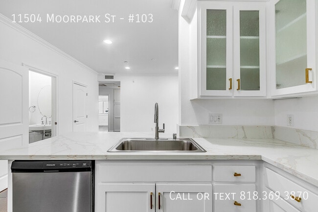 Photo - 11504 Moorpark St Unit #103