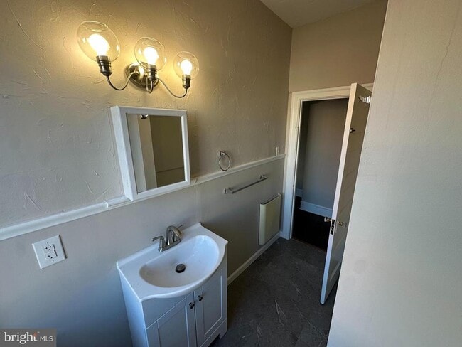 Photo - 5 S 3rd St Unit 2