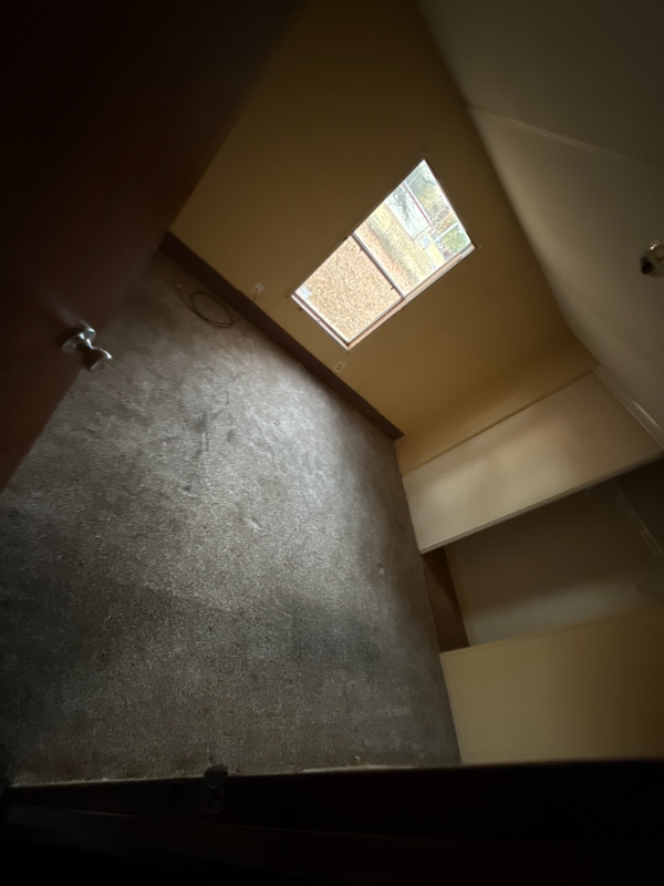 Photo - 722 N Linn St