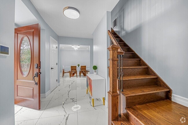 Building Photo - 66 Rockland Dr Rental