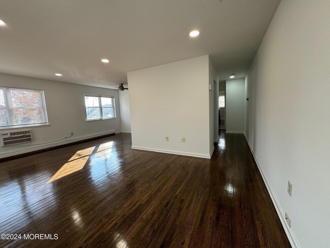 Photo - 75 Stonehurst Blvd Unit A