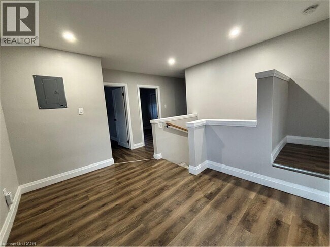 Photo - 773 Lawrence Rd