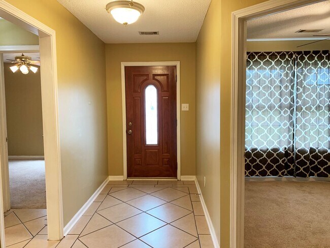 406 Chadwyck Cir