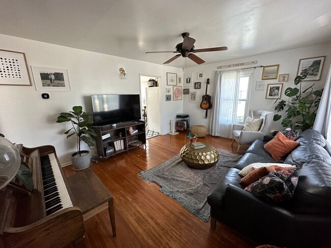 Building Photo - Wonderful House on the southeast benches in Provo