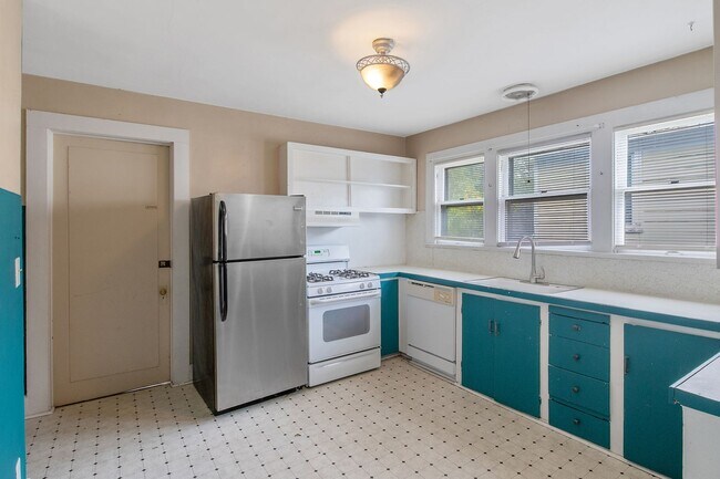 Photo - 519-521 Clarendon Street Unit 519 Clarendon