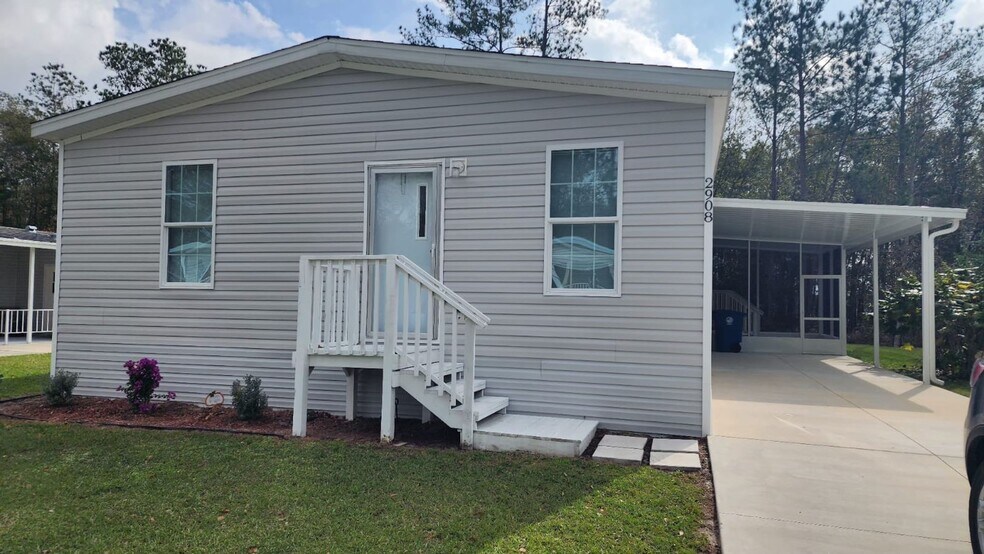 2908 Kingswood Cir
