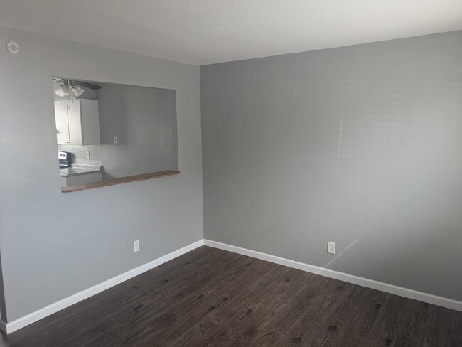 Photo - 2155 S Apache Dr Unidad 3