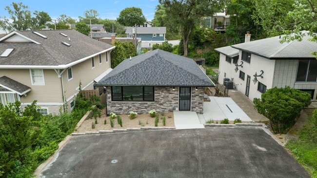 Photo - 3 Bedroom 2 Bath Beach House