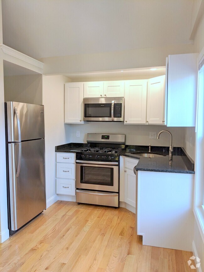 Building Photo - 44 Cogswell Ave Unit 2 Rental