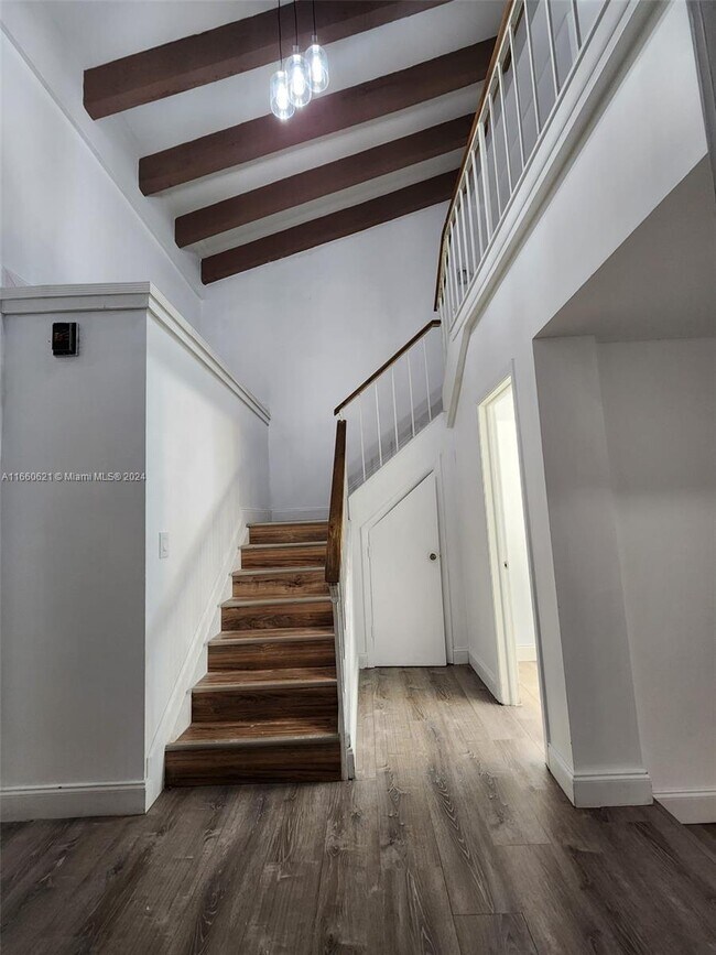 Photo - 8380 SW 154th Ave