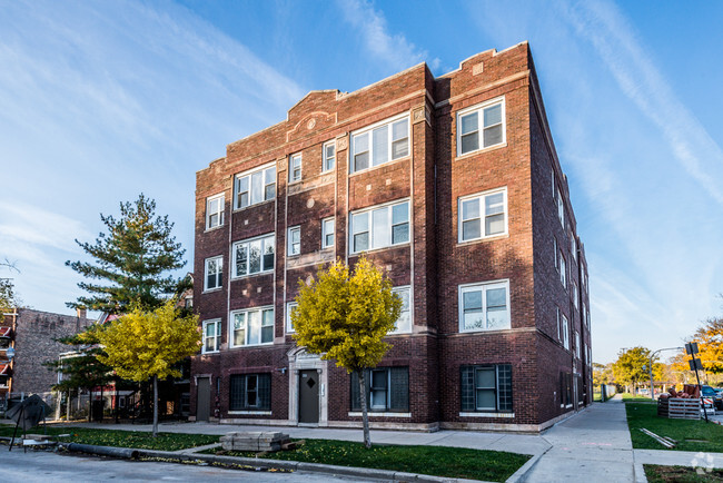 Building Photo - 400-02 S Kilbourn Ave Rental