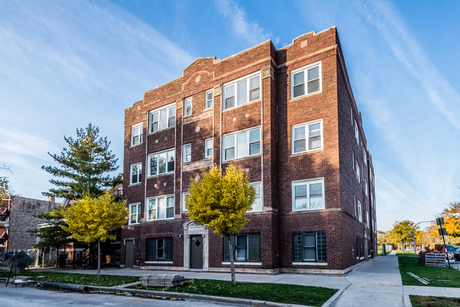 Building Photo - 400-02 S Kilbourn Ave Rental