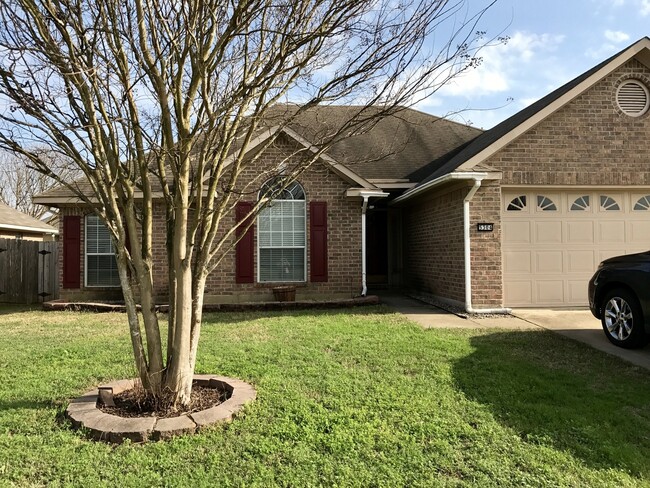 Beautiful home in Golden Meadows - Beautiful home in Golden Meadows