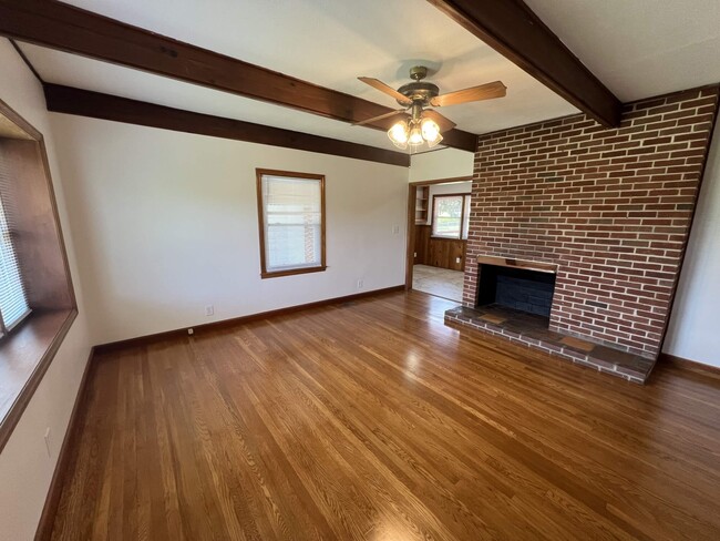 Photo - 1803 E Oakland Ave