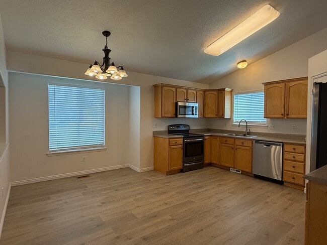 Photo - 845 Apple Grove Ln