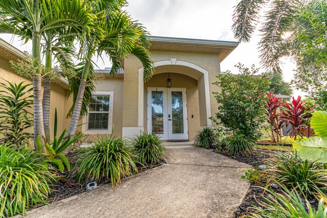 Photo - 3651 SW Dellamano St