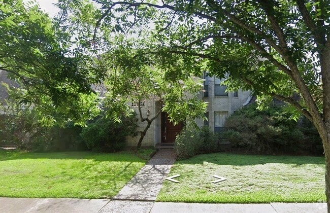 Building Photo - 11911 Dandelion Ln Rental