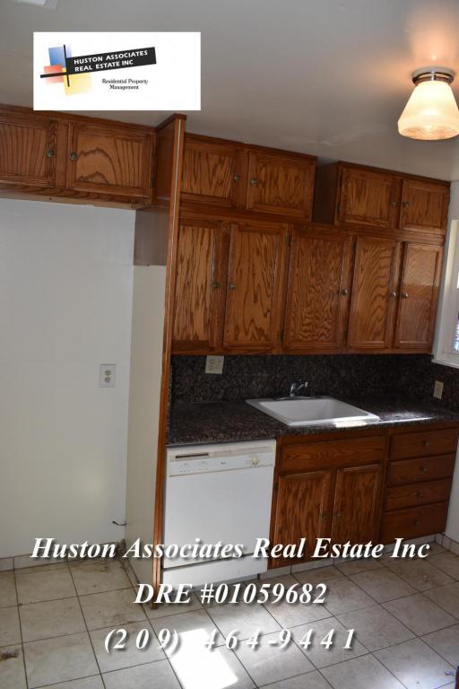 Photo - 182 W Essex St