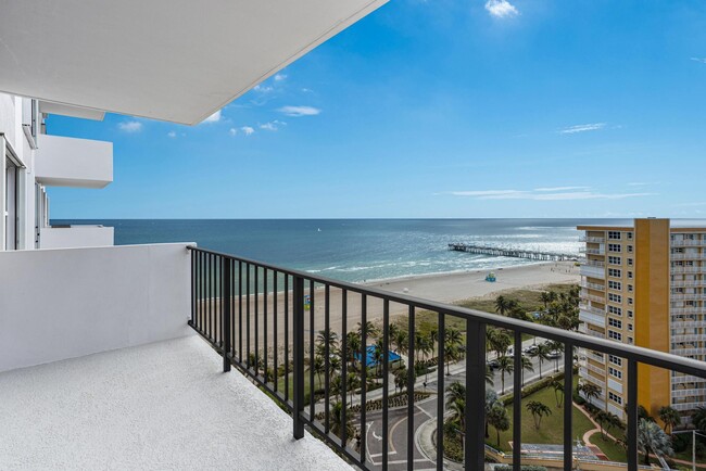 Building Photo - 405 N Ocean Blvd Unit 1704 Rental