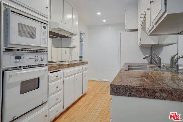 Photo - 1250 Kings Rd Unidad 1250