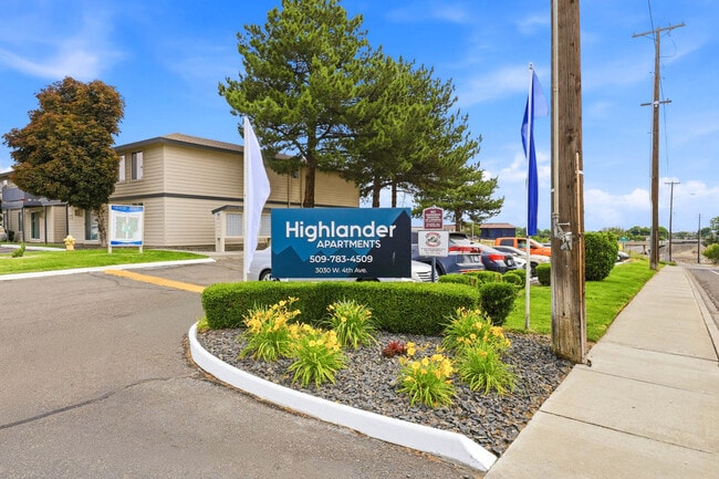Photo - Highlander Apartments