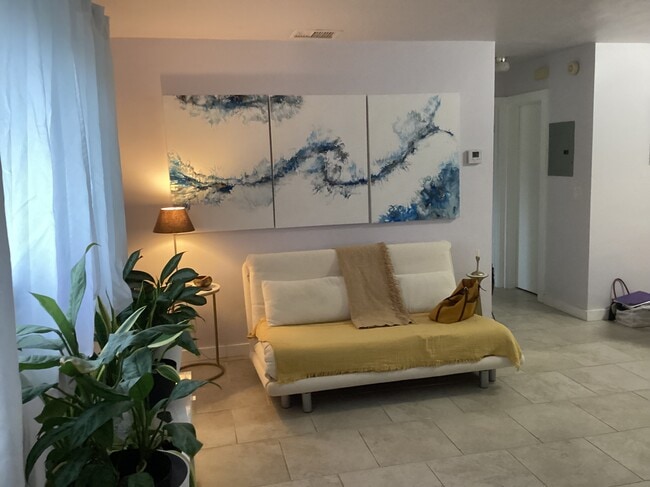 Living Room - 1818 Rodman St Unit 2F