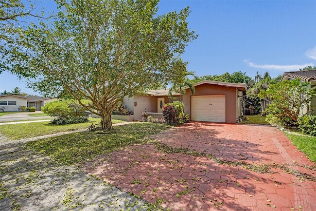 Photo - 1700 N 47th Ave