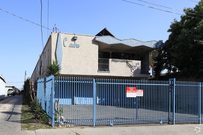 Photo - 14724 Chadron Ave