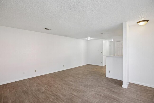 Photo - 8804 Cainwood Ln