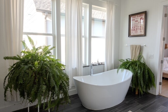 Photo - 5340 Agatha Cir