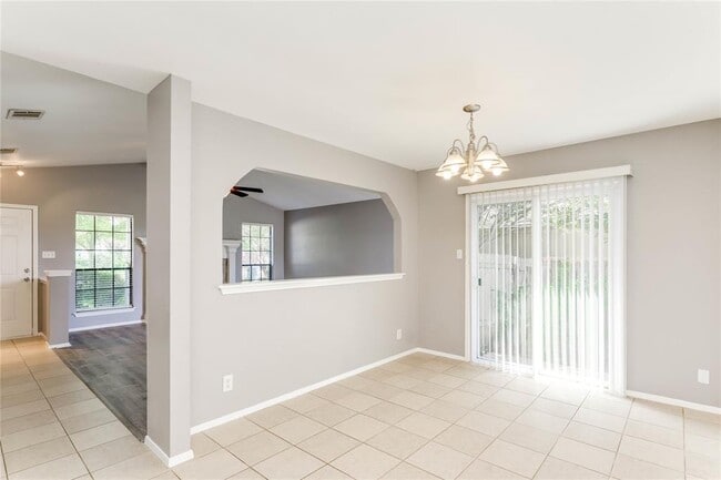 Photo - 816 Russet Valley Dr