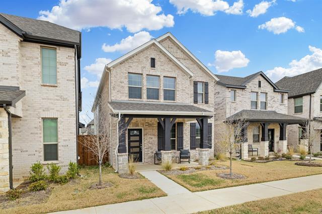 Photo - 2724 Big Bend Mews